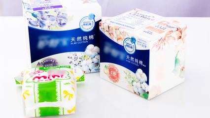 超市展架陈列与户外用品销售 打造吸睛的Vlog素材宝库